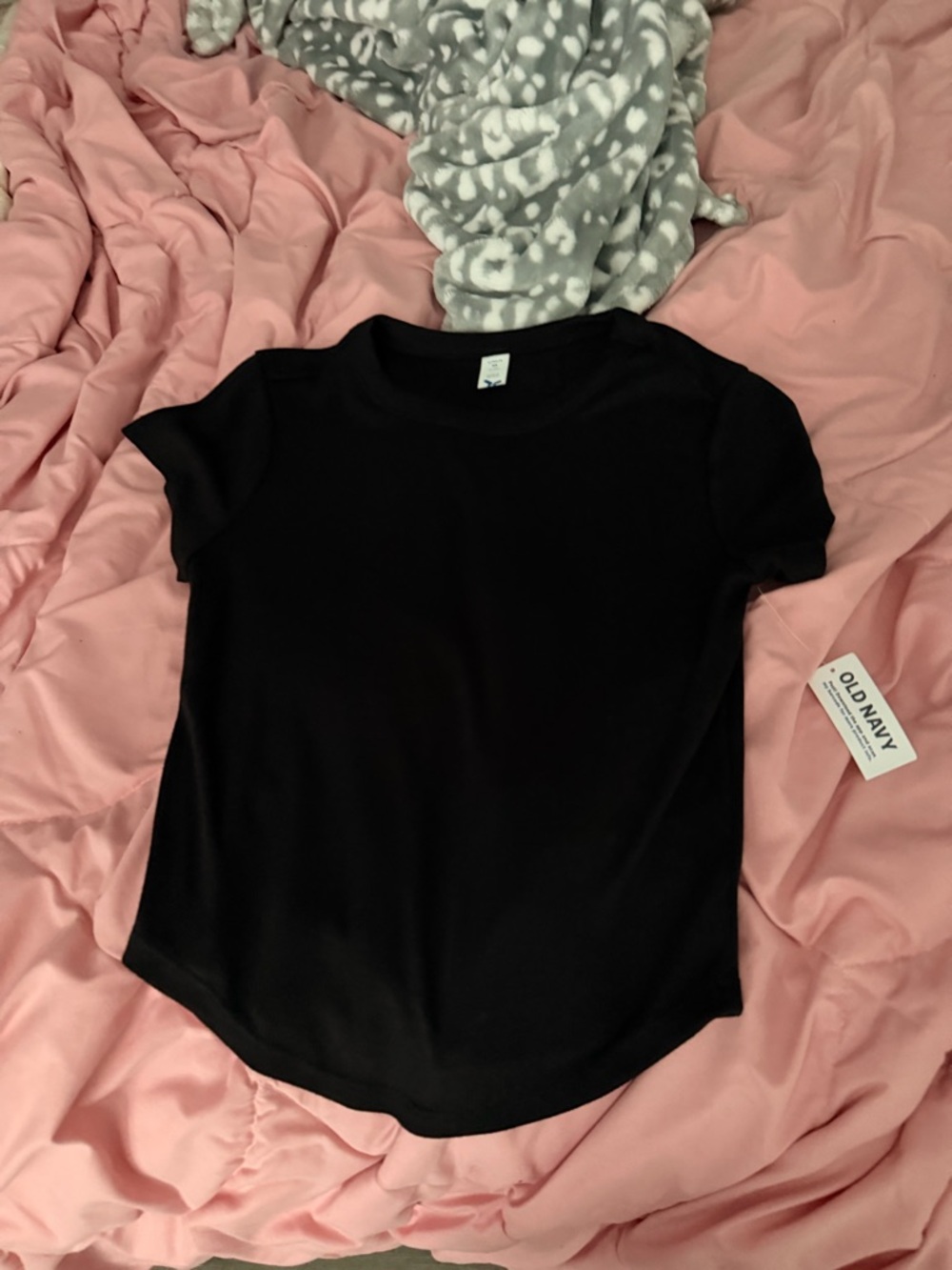 Old Navy Black Short Sleeve Crew Neck Tee for Kids